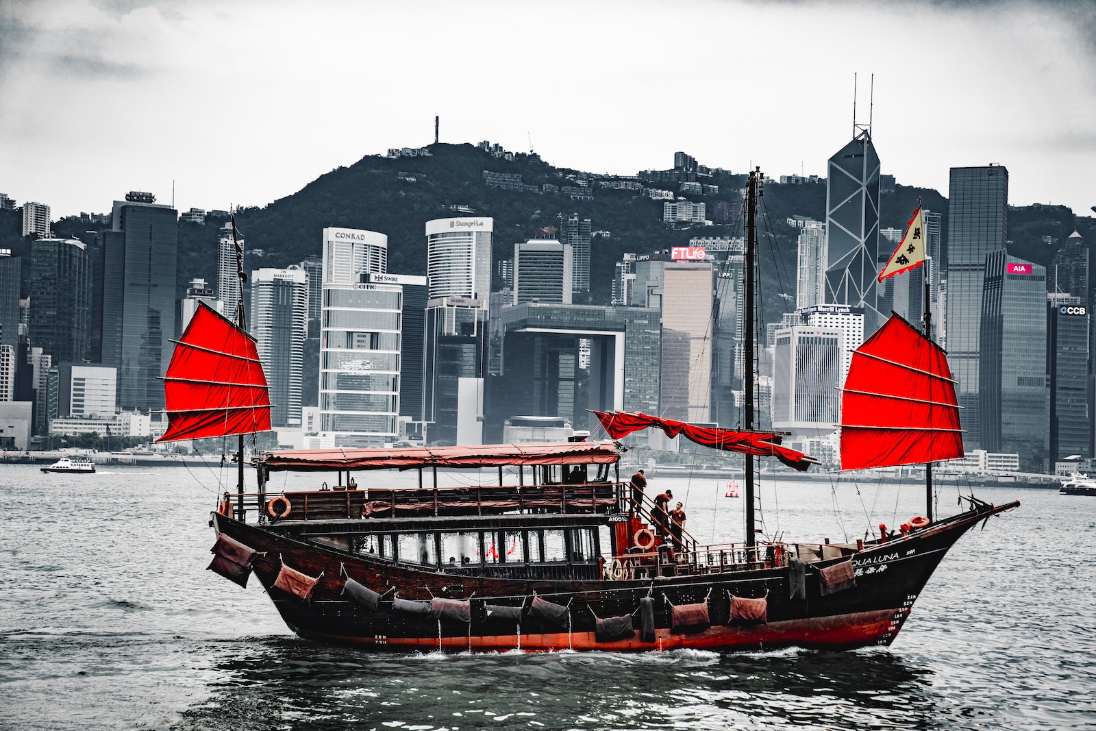 Hong Kong offre 500 000 billets d'avion pour être visitée